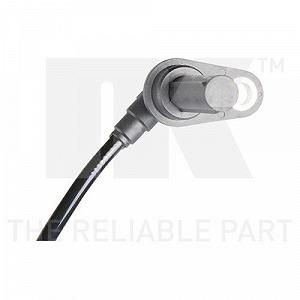 Датчик частоты вращения колеса NK 2933111 для MERCEDES-BENZ, передний мост справа synthetic.ua - Фото 1