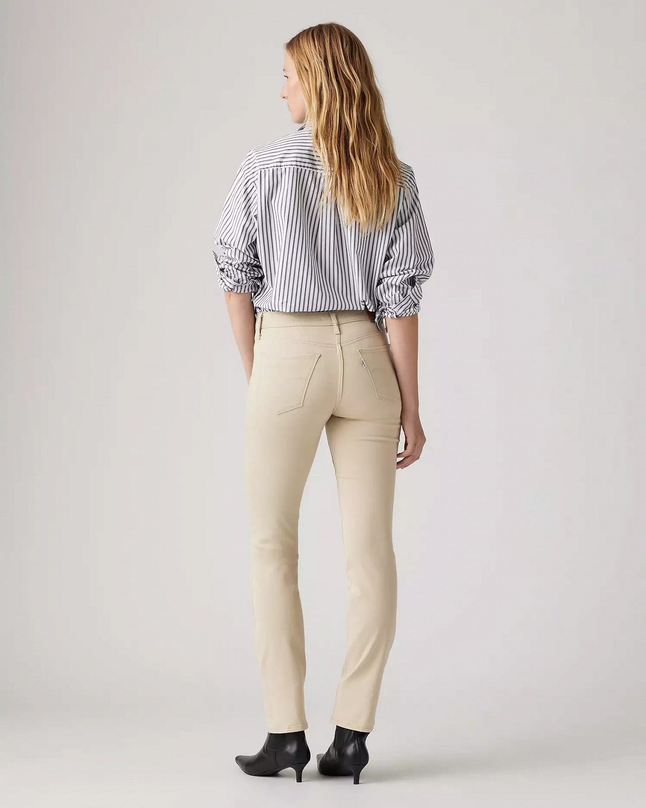 Женские джинсы Levis - 314 Shaping Straight Face Away - 28, фото №3