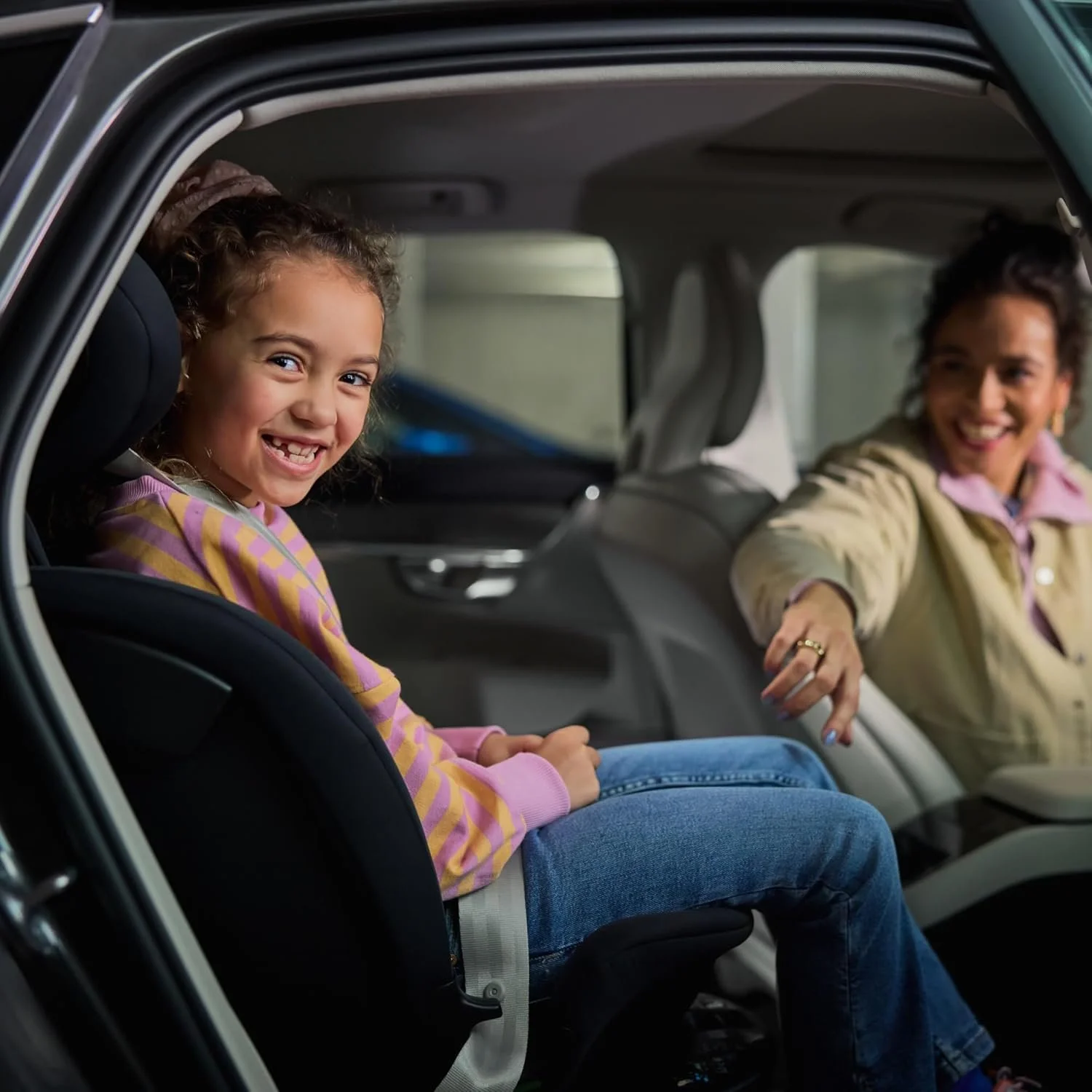 Дитяче автокрісло Bebeconfort RevolveFix 360 i-Size / З поворотом на 360 градусів / 0-12 років / 40-150 см / Чорне, фото №3