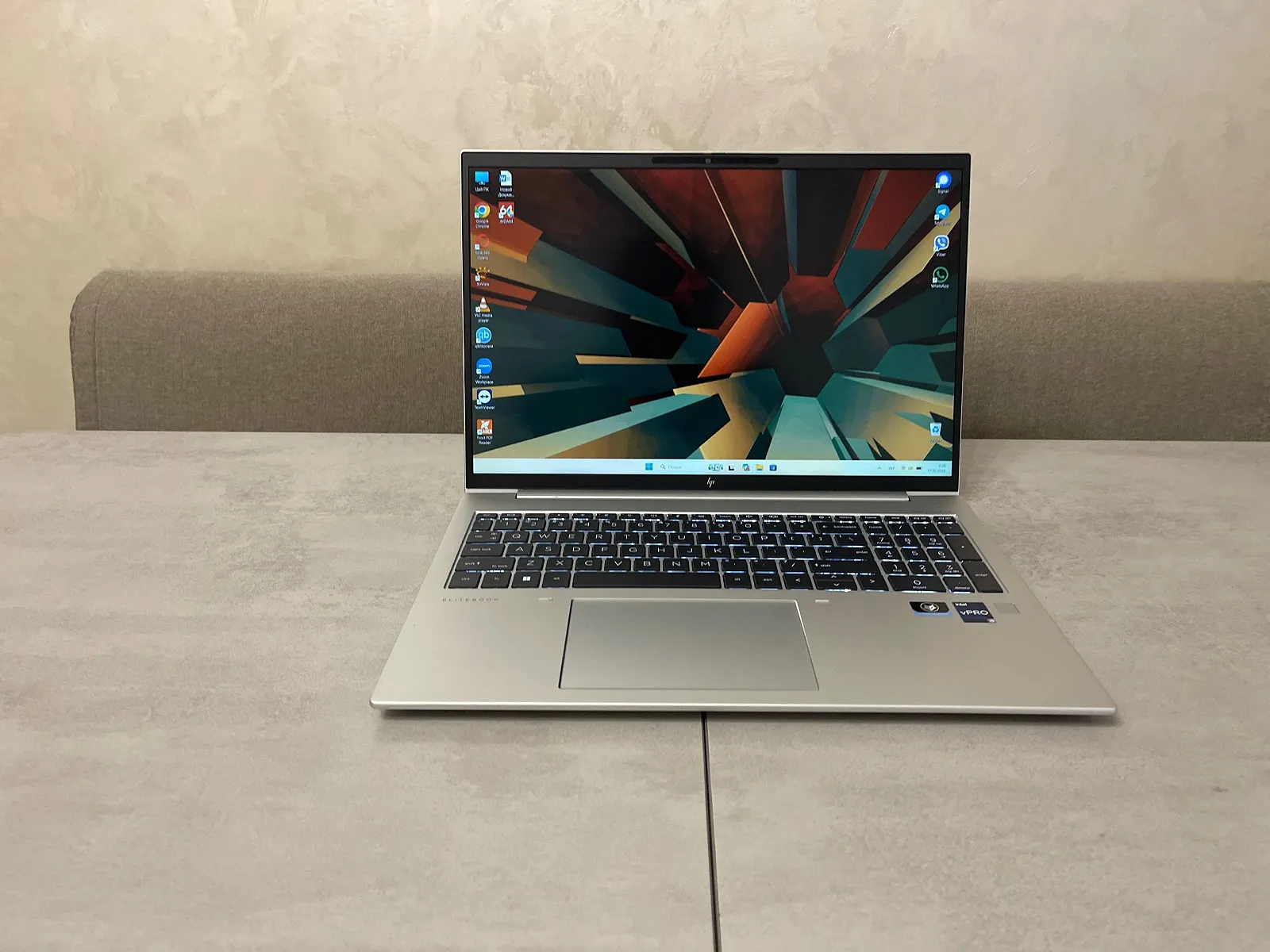 Ультрабук HP EliteBook 860 G9, 16" FHD+ IPS, i5-1245U, 16GB, 512GB SSD, фото №1