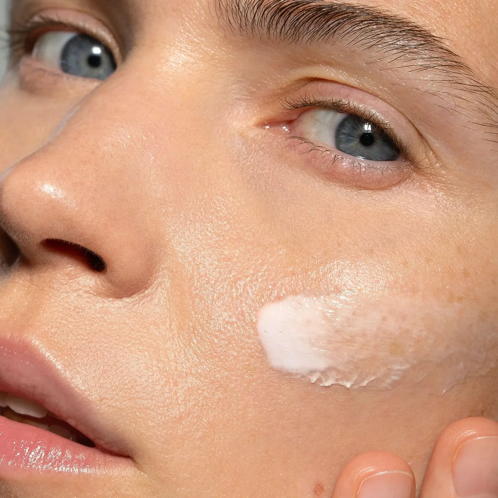 Трав'яний денний крем MÁDARA Retinol Alternative зволожуючий антивіковий з Bidens Pilosa та березовою водою, 50 мл, фото №4