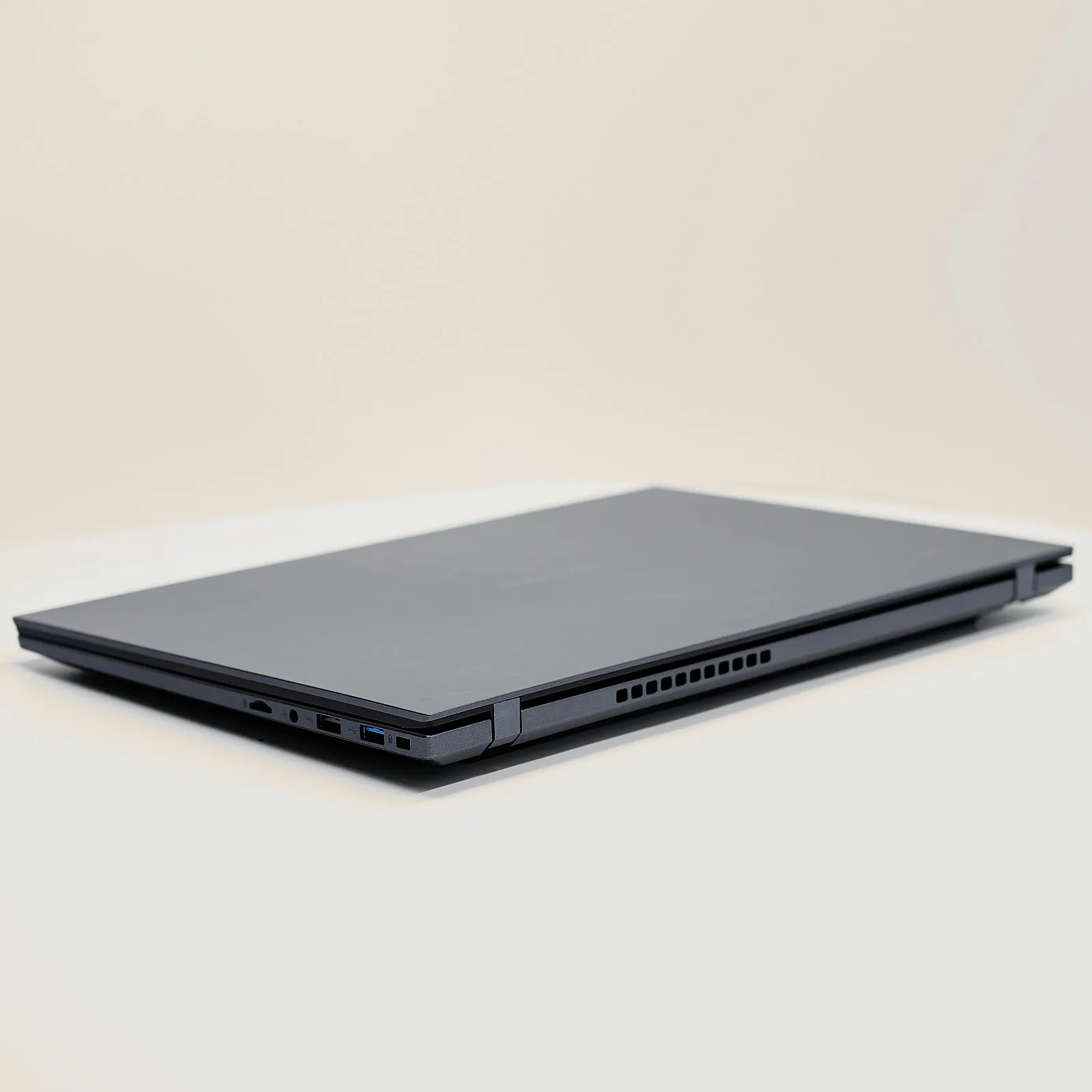 Ноутбук 15,6" Medion (Lenovo Group) Akoya E15443 | Intel Core Ultra 5 125H | IPS (1920x1080) FullHD | RAM DDR5 16 ГБ | SSD 512 ГБ | Intel Arc Graphics | Wi-Fi 6 | АКБ до 9 годин | Win11 (4962), фото №3