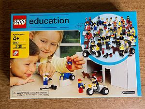 Детский конструктор LEGO Education Фигурки служащих (9247) - Фото 1