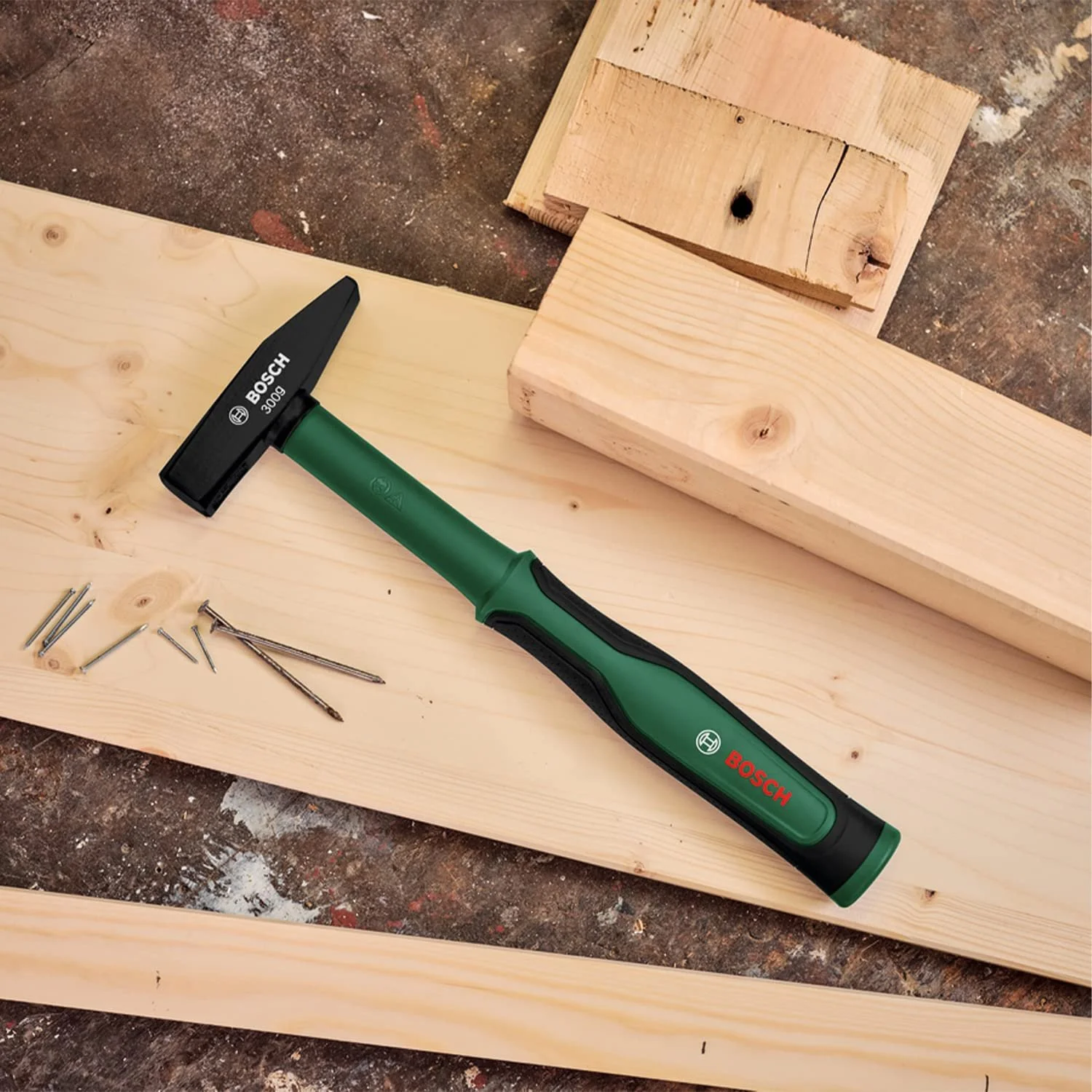 Молоток слесарный Bosch 300 г мягкая рукоятка, фото №3 Молоток слесарный Bosch 300 г мягкая рукоятка, фото №3