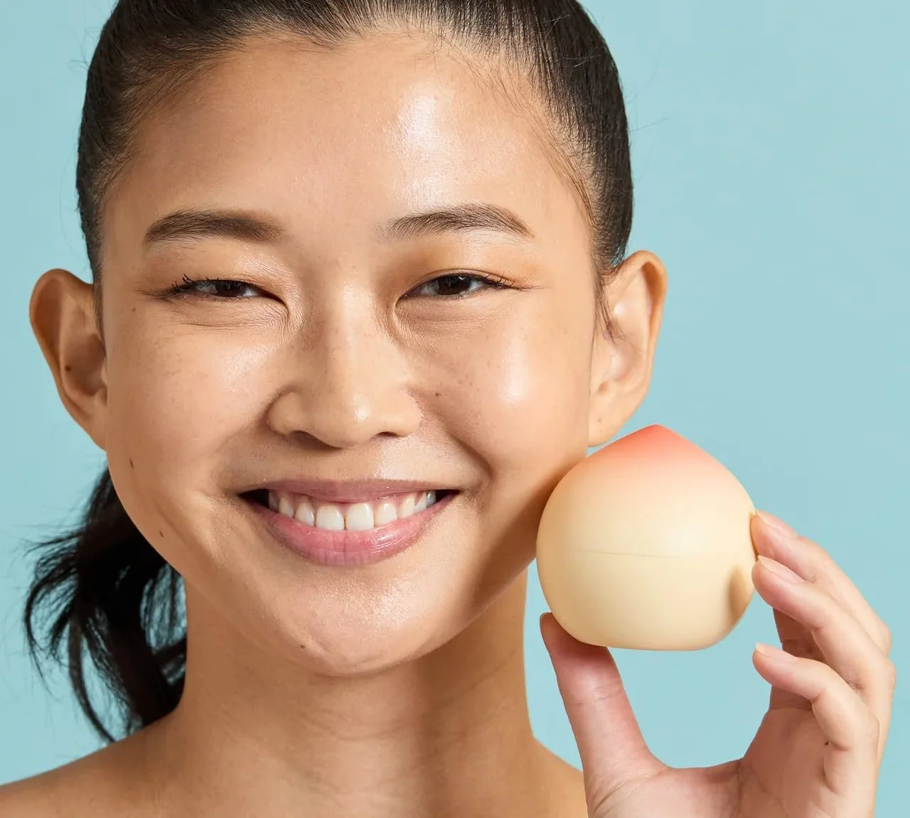 Крем для рук TONYMOLY Peach Зволожуючий крем для рук з ароматом персика, 30 г, фото №5 Крем для рук TONYMOLY Peach Зволожуючий крем для рук з ароматом персика, 30 г, фото №5