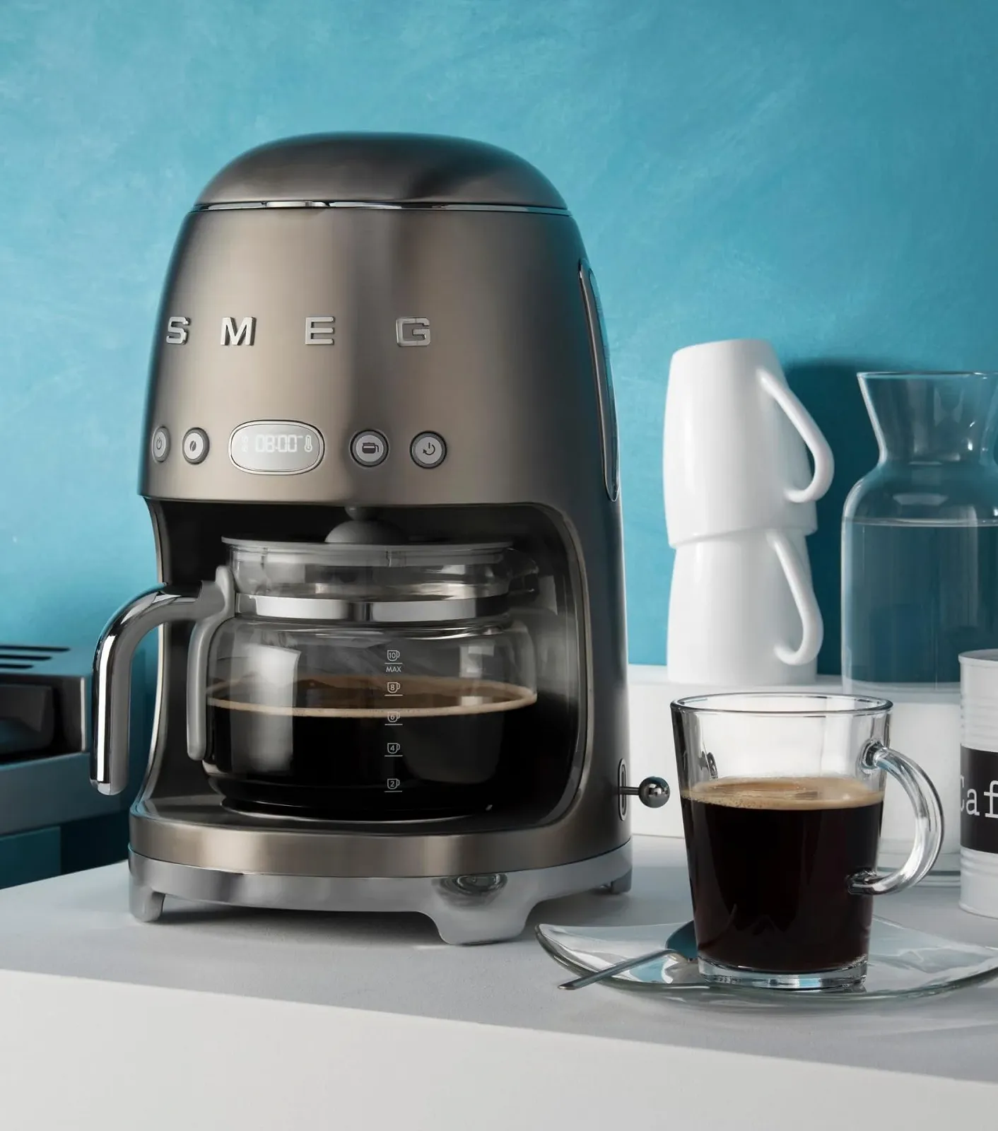 Капельная кофеварка Smeg DCF02BLEU 12 чашек 1050 Вт черная, фото №5