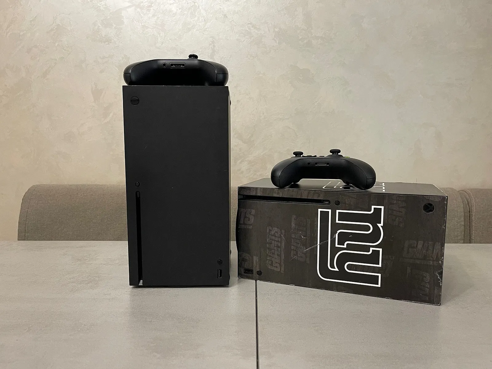 Игровая консоль Microsoft Xbox Series X, 4K, 1TB, 16GB, AMD Zen 2 + джойстик, фото №3