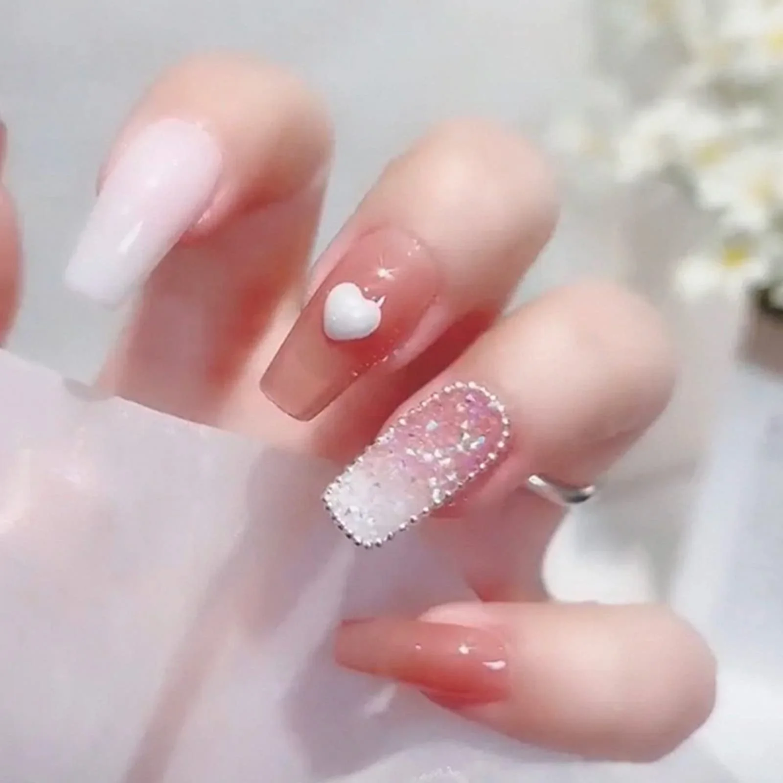 3D Украшения для ногтей в форме сердца, 100 штук, Милые акриловые украшения для ногтей в форме сердца, Белые маленькие камни для маникюра в форме сердца, Аксессуары для дизайна ногтей для женщин и девушек, фото №2