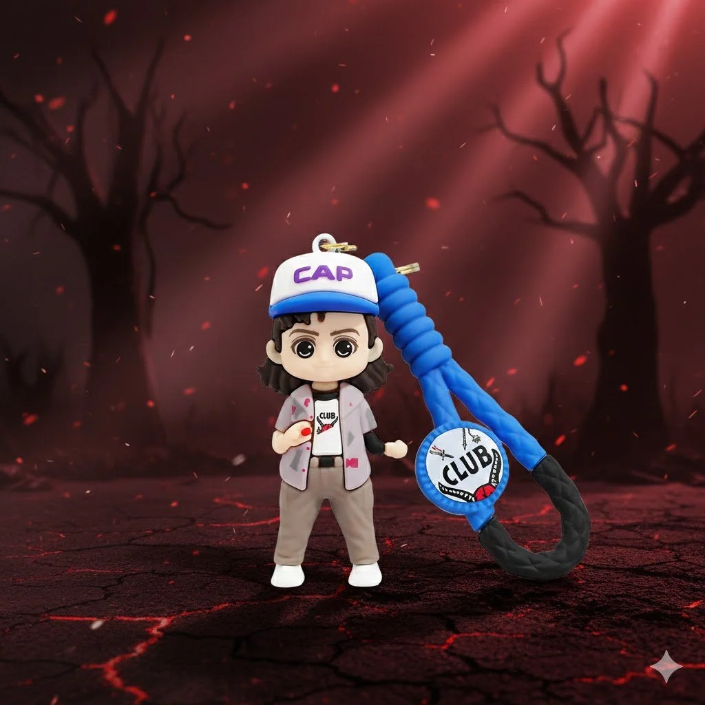 Брелок-фигурка Дастина Хендерсона из сериала Очень странные дела (Stranger Things) для ключей, рюкзака, сумки, пенала, игрушка - 8 см, фото №1