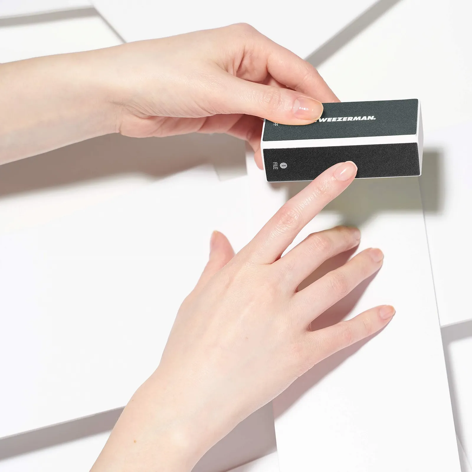 Набор для маникюра TWEEZERMAN, черный, фото №3