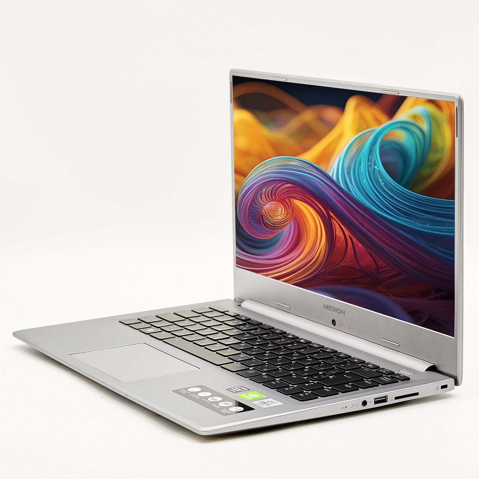 Ноутбук Medion Akoya S15447 Intel Core i5-10210U ОЗУ 16 ГБ SSD 256 ГБ Nvidia GeForce Металлический корпус, фото №4