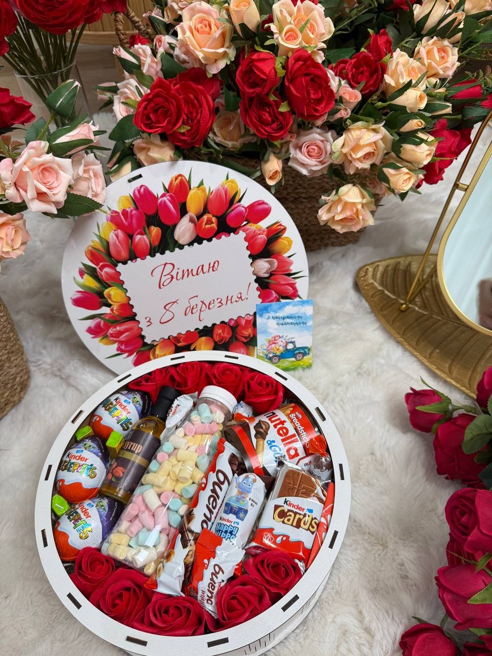 Бокс сладостей для девушки в деревянной коробочке к 8 марта, фото №4 Бокс сладостей для девушки в деревянной коробочке к 8 марта, фото №4