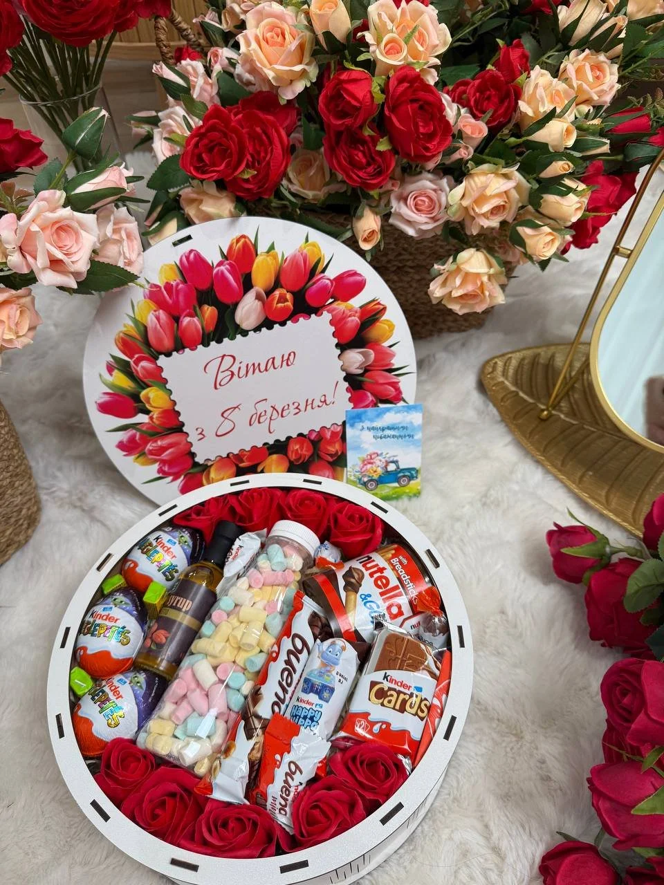 Бокс солодощів для дівчини в деревʼяній коробочці З 8 березня, фото №4