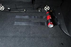 Ремень-держатель огнетушителя в багажник автомобиля KoNO 2 шт 050714 synthetic.ua - Фото 1