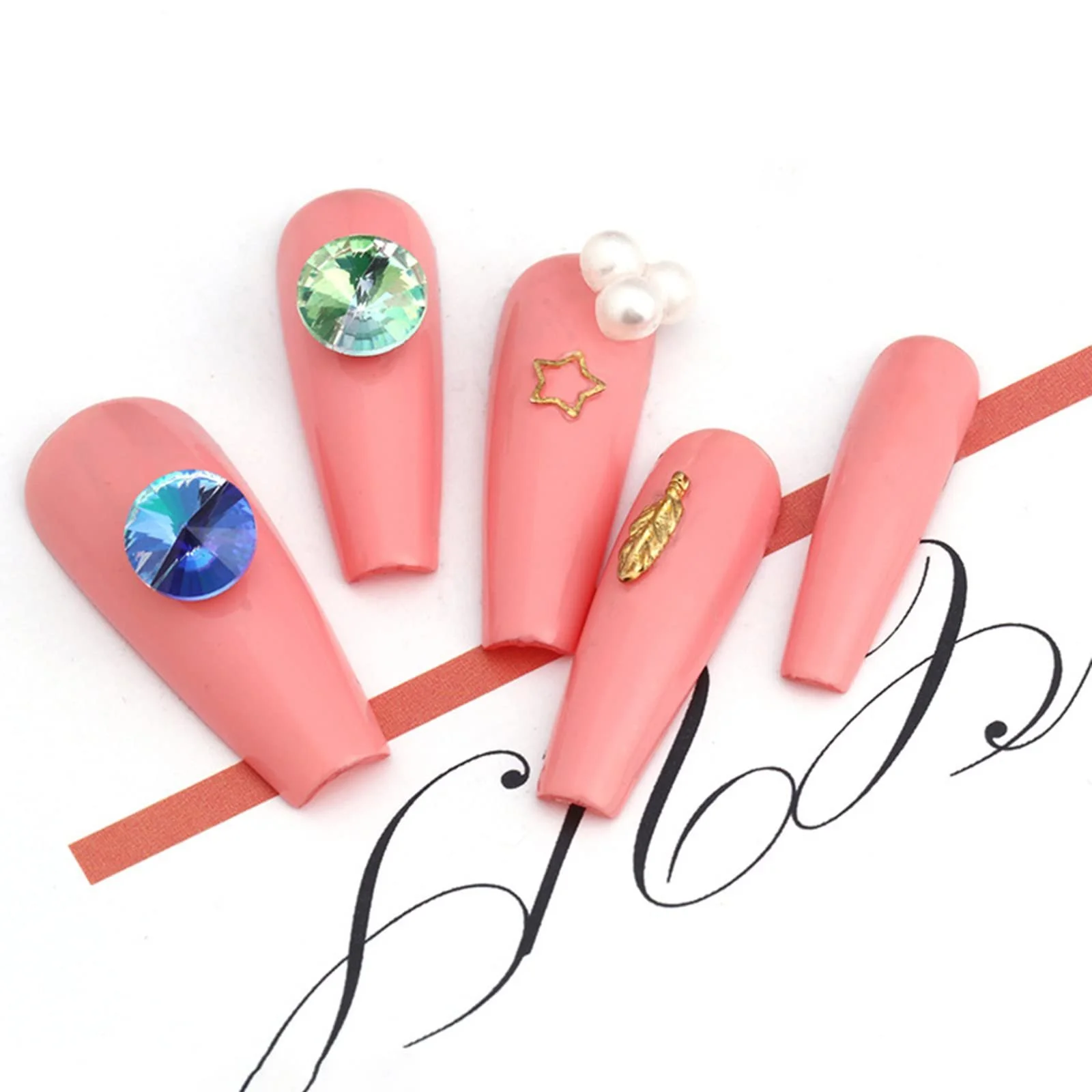 Стразы для ногтей 3D Блестки Круглые Острые Дно Случайный Цвет, фото №3