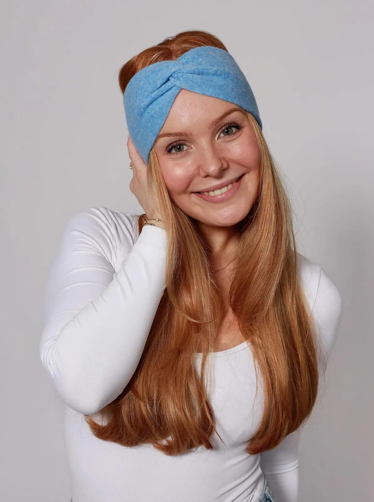 Пов'язка на голову Zwillingsherz 100% Cashmere В'язана однотонна світло-блакитна, фото №2