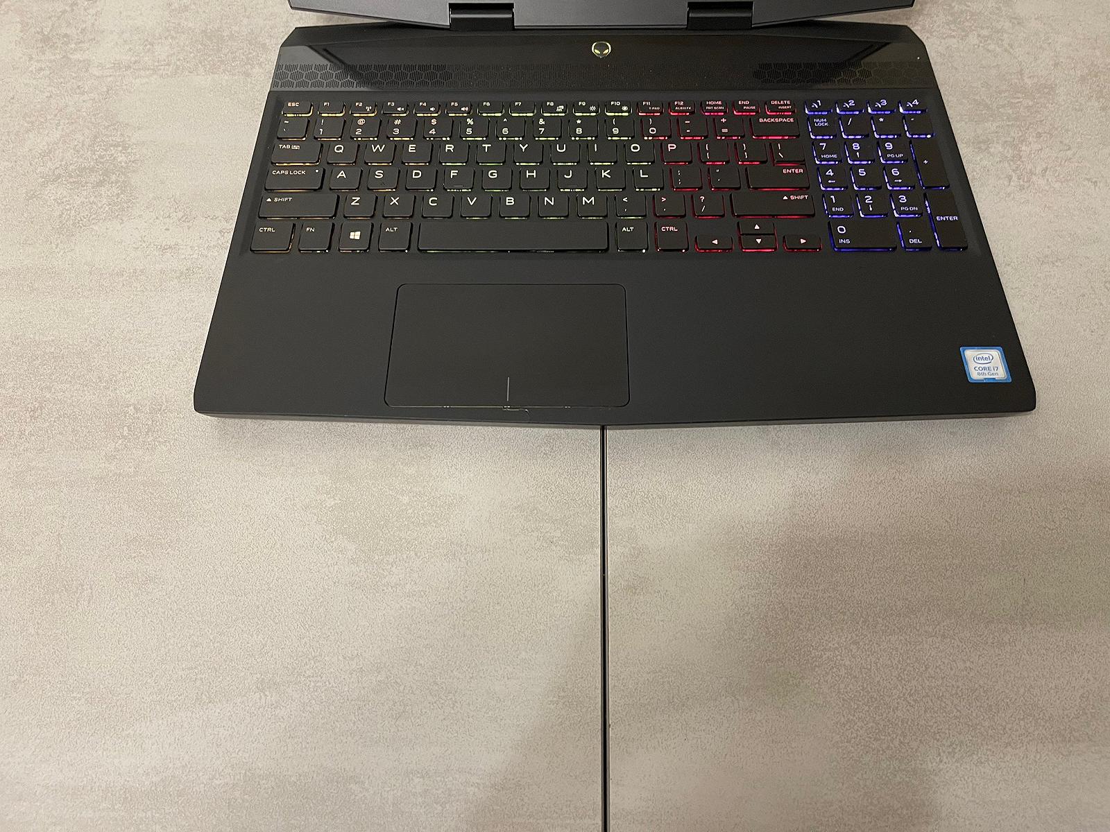 Ігровий ноутбук Dell Alienware 15, 15,6" FHD IPS, i7-8750H, 16GB, 256GB SSD, nVidia GeForce RTX 2060 6GB, фото №4