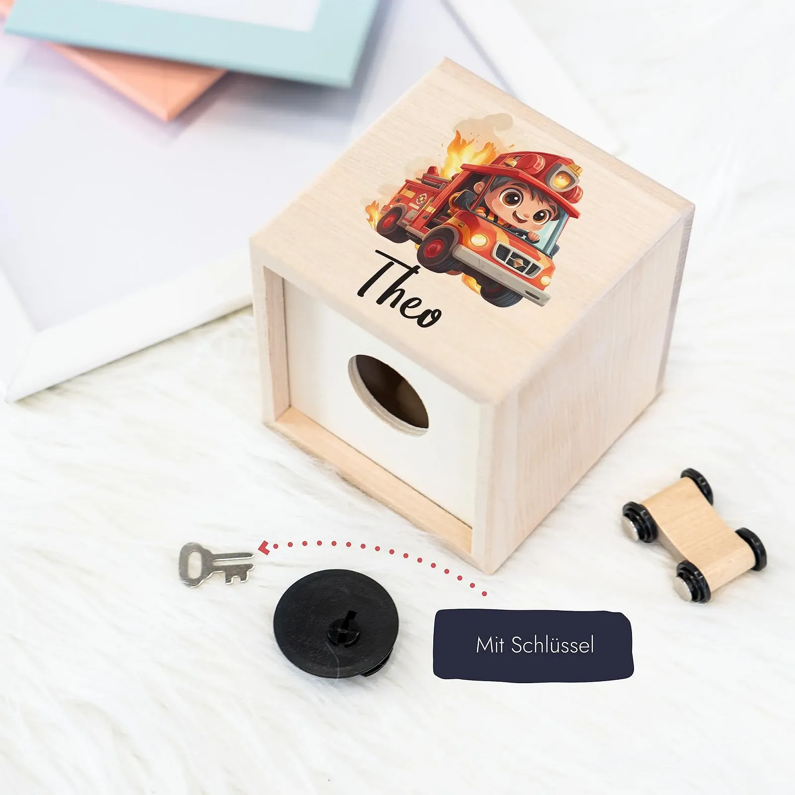 Копилка Geschenkfreude Пожарная команда деревянная с замком 10х10 см, фото №5