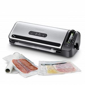 Вакуумний пакувальник FoodSaver з ріжучим пристроєм і місцем для зберігання рулону, з ручним вакуумним пакувальником і функцією маринування, в комплекті вакуумні пакети + пластикові, перероблювані пакети synthetic.ua - Фото 1