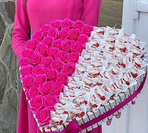 Букет з мильних квітів та цукерок - Фото 1