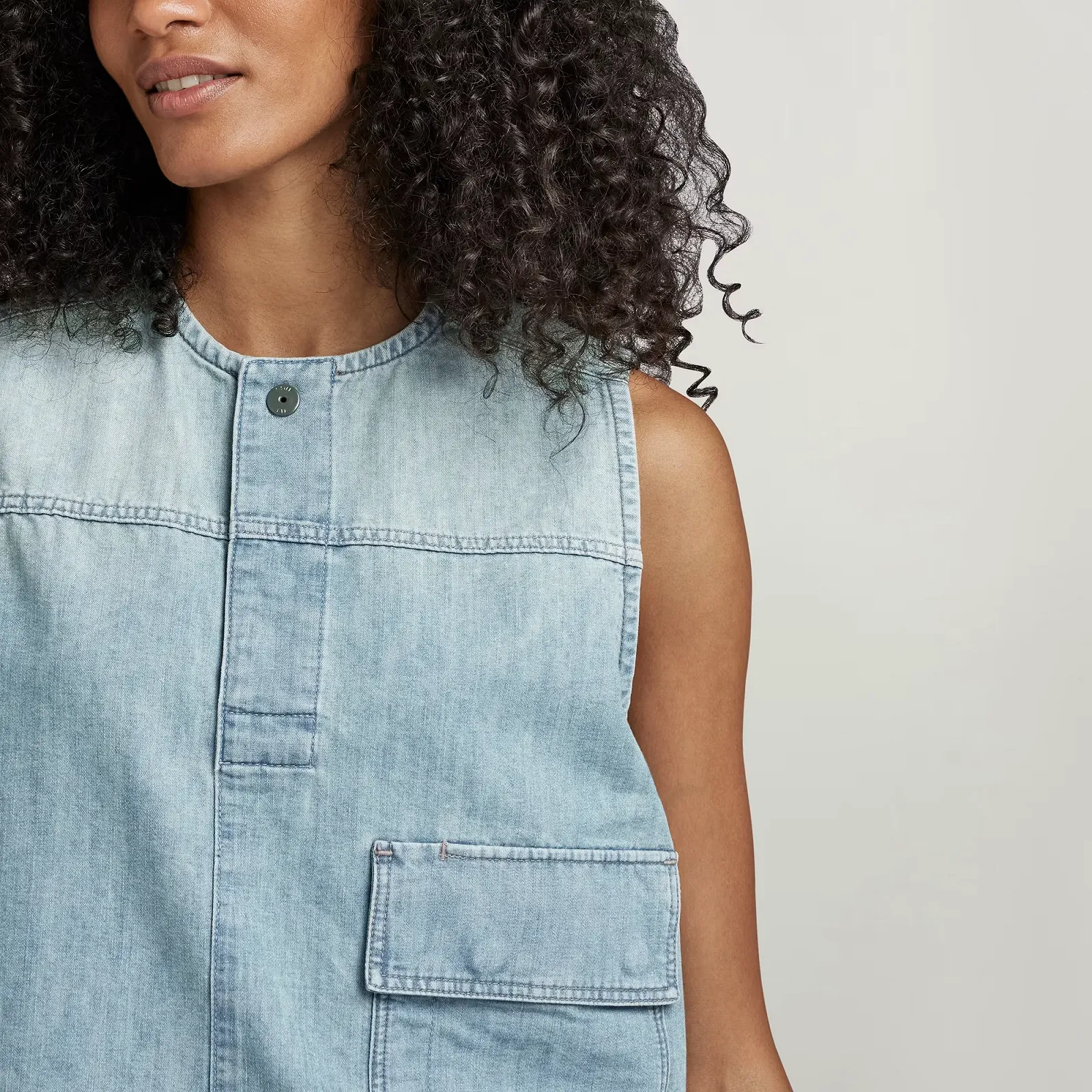 Женская рубашка G-Star RAW Premium Cropped Shirt Sleevele - M, фото №3 Женская рубашка G-Star RAW Premium Cropped Shirt Sleevele - M, фото №3