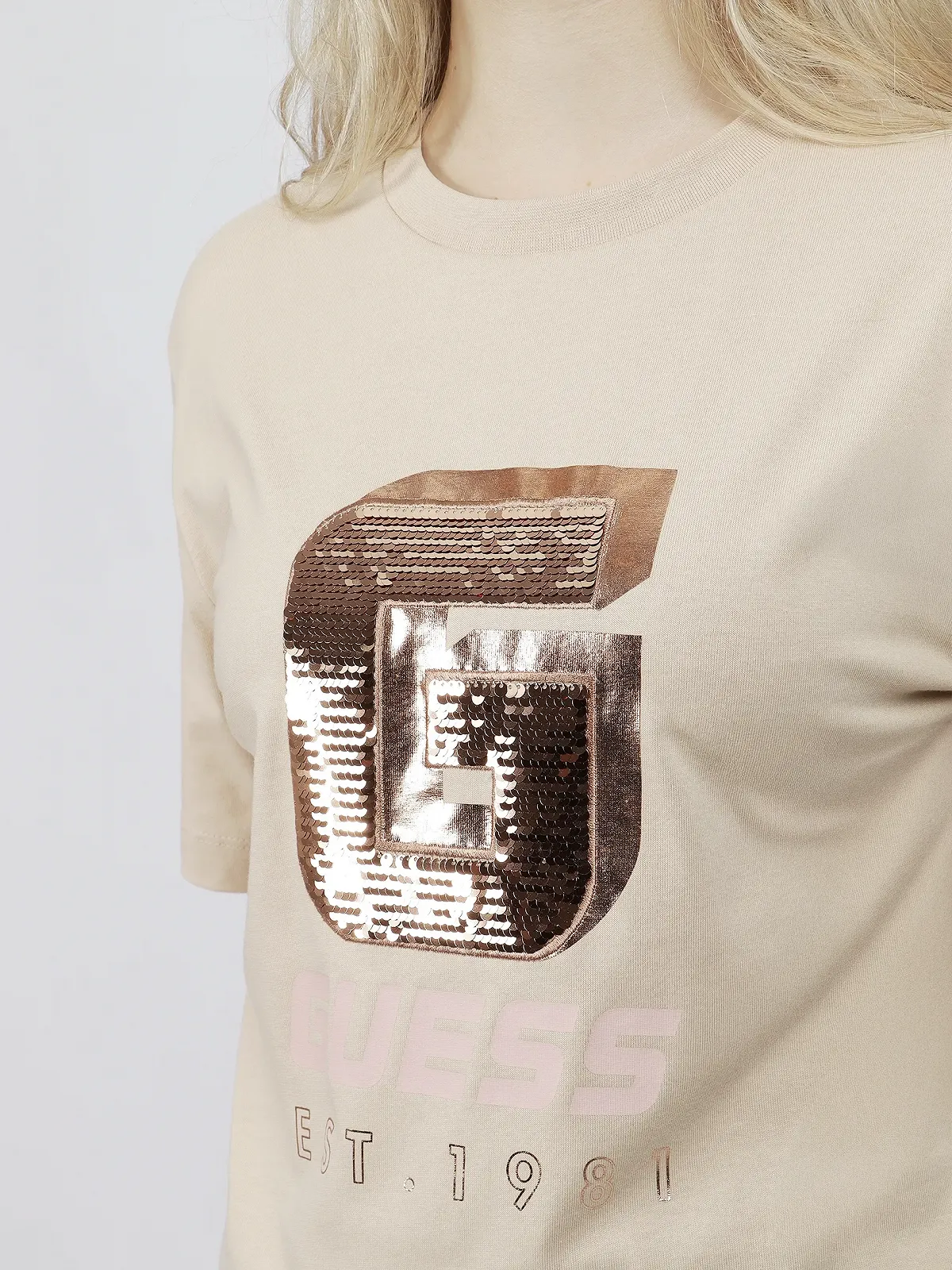 Жіноча футболка GUESS Activewear з паєтками / Бежева / Розмір S, фото №4