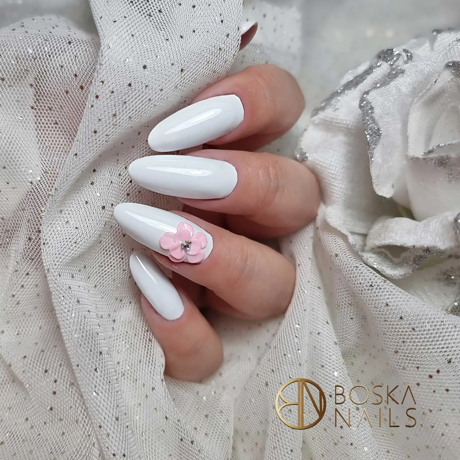 Гель-лак Boska Nails, набор из двух штук, DIVINE Collection, White Angel No.301, Black Light #302, 6 мл, фото №5 Гель-лак Boska Nails, набор из двух штук, DIVINE Collection, White Angel No.301, Black Light #302, 6 мл, фото №5