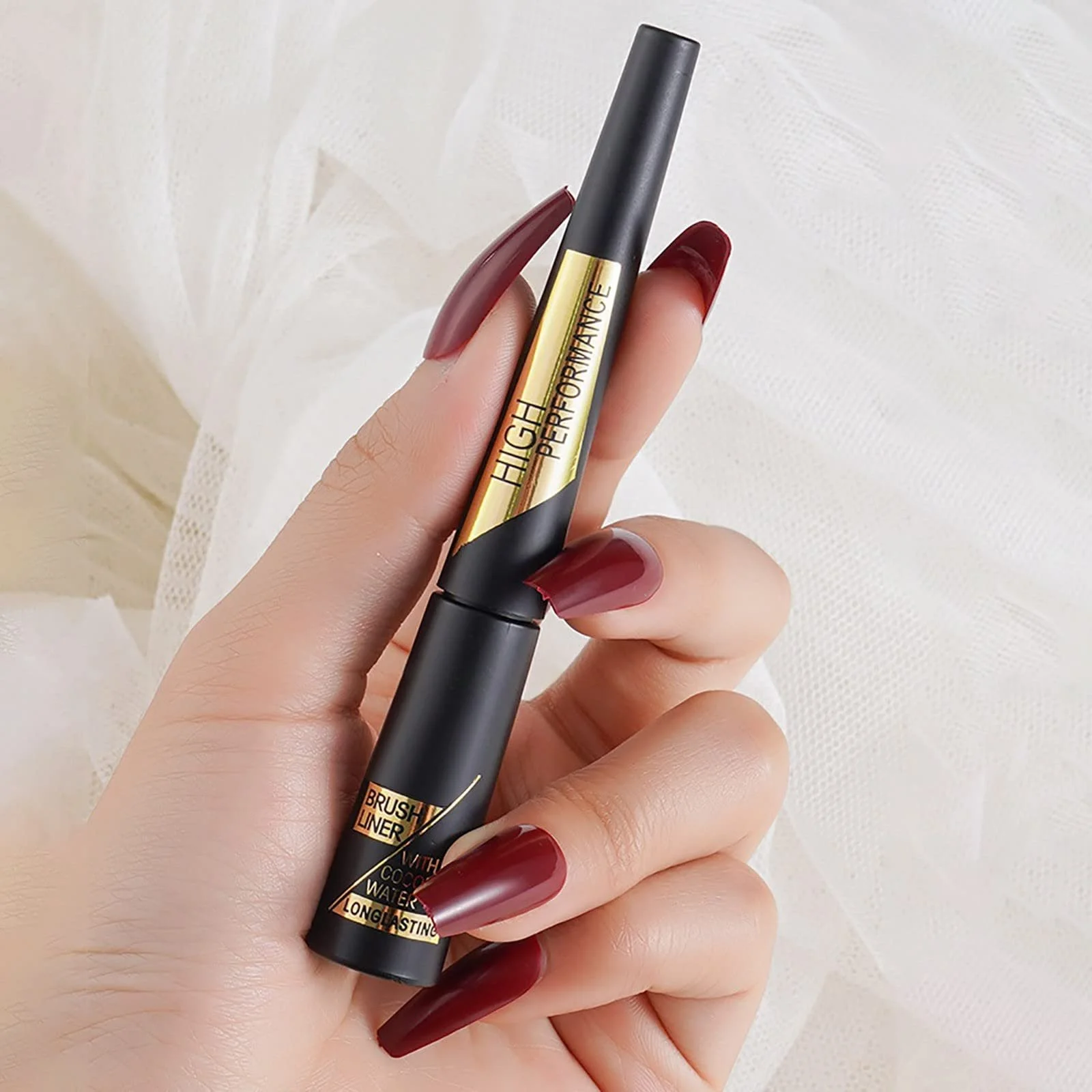 Підводка Elegant Insanely Tattooed Рідка Підводка для очей з аплікатором, пігментована, водостійка 5 мл Чорний, фото №7 Підводка Elegant Insanely Tattooed Рідка Підводка для очей з аплікатором, пігментована, водостійка 5 мл Чорний, фото №7