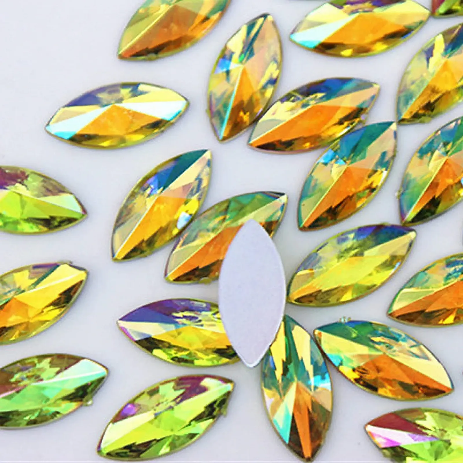 Стрази Кінське Око CHENRANYIN 7 x 14 мм, акрил, без термофіксації, 100 шт., AB, зелений колір, фото №5