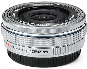 Объектив Olympus M.Zuiko Digital EZ-M1442-EZ 14-42mm 1:3.5-5.6 Pancake Silver - Фото 1