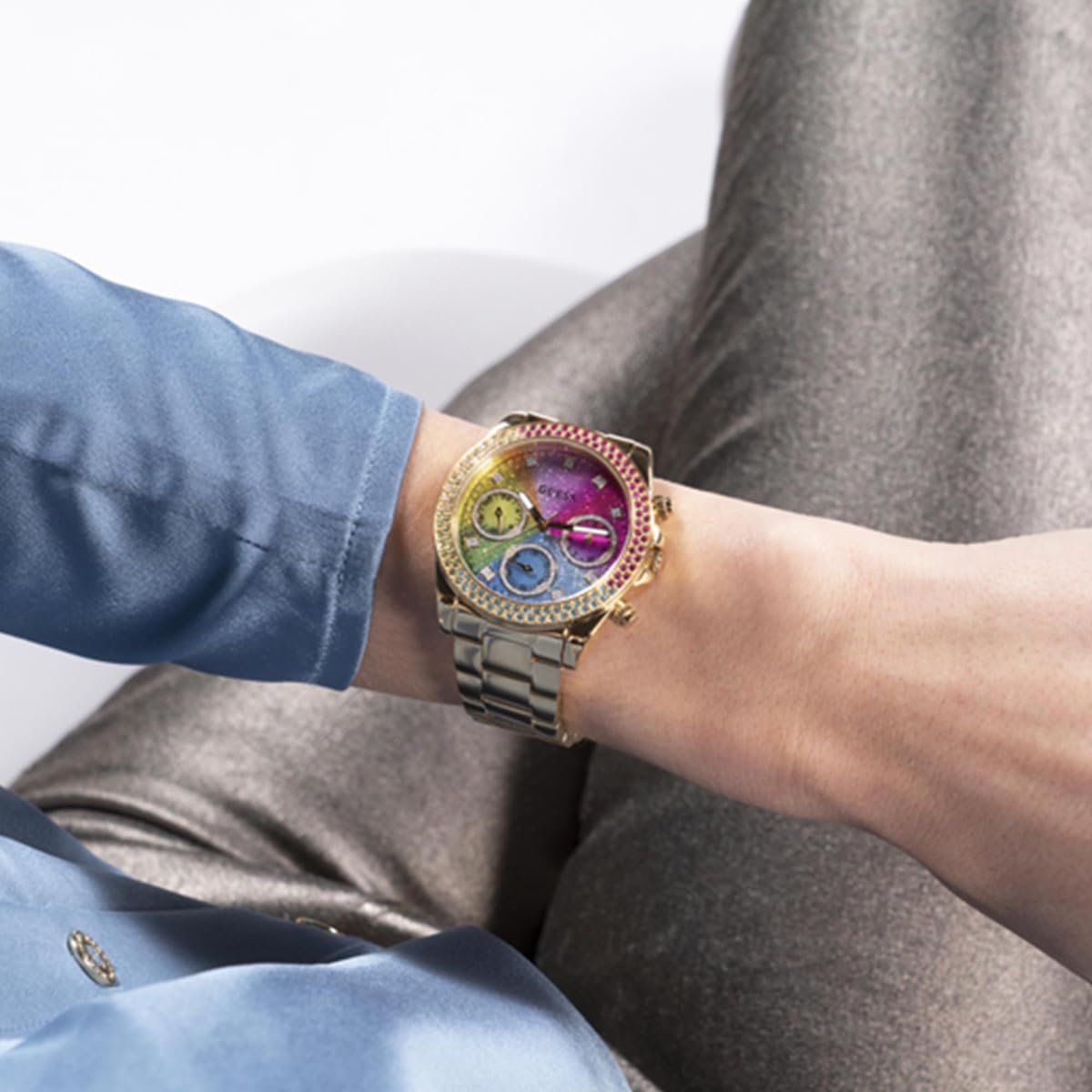 Женские часы GUESS Sol 38мм золотой GW0483L4, фото №5 Женские часы GUESS Sol 38мм золотой GW0483L4, фото №5