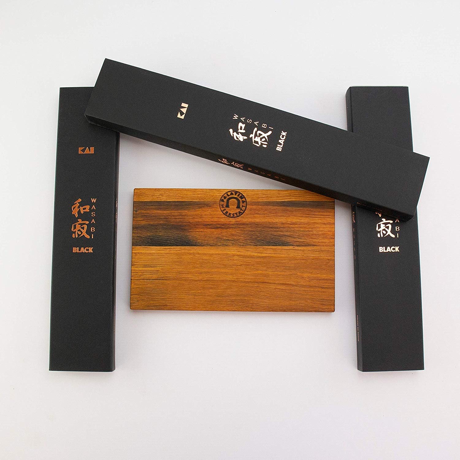 Набір ножів Santoku Kai Wasabi Black 16.5 см, Ніж для офісу 10 см, Універсальний ніж 15 см + Дубова дошка з бочкового дерева 25 x 15 см, фото №3