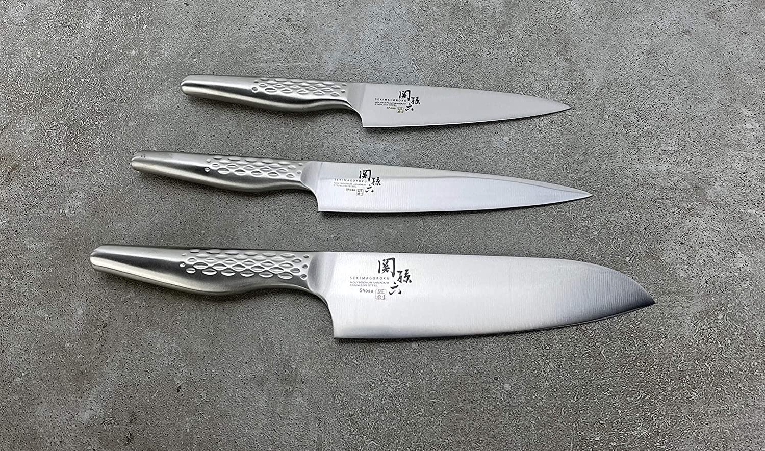 Набір ножів KAI Shun Seki Magoroku Shoso: 1 ніж Santoku та 2 ножі Utility + обробна дошка ручної роботи, фото №2