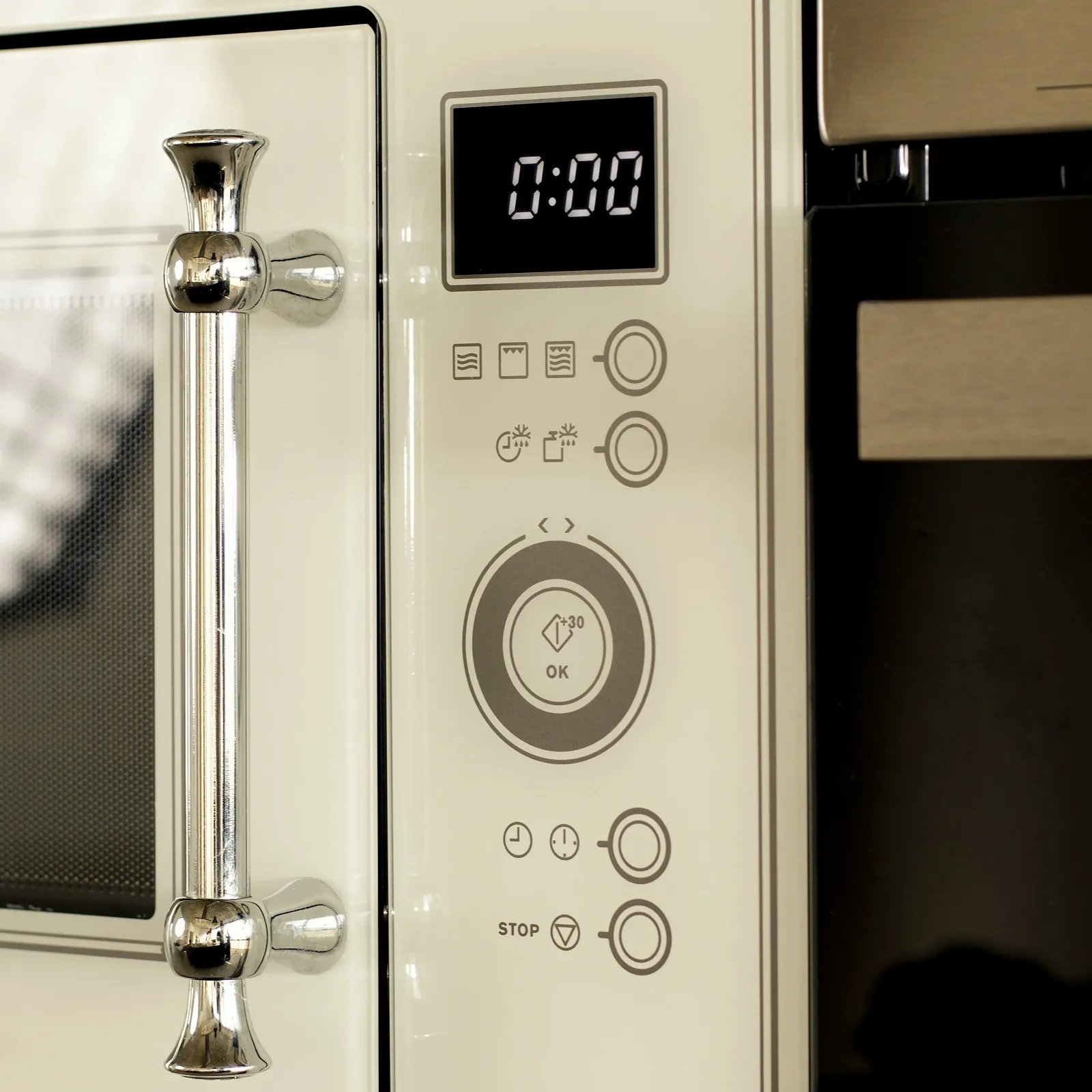 Вбудована мікрохвильова піч Electrolux EMT25203C Champagne, фото №2