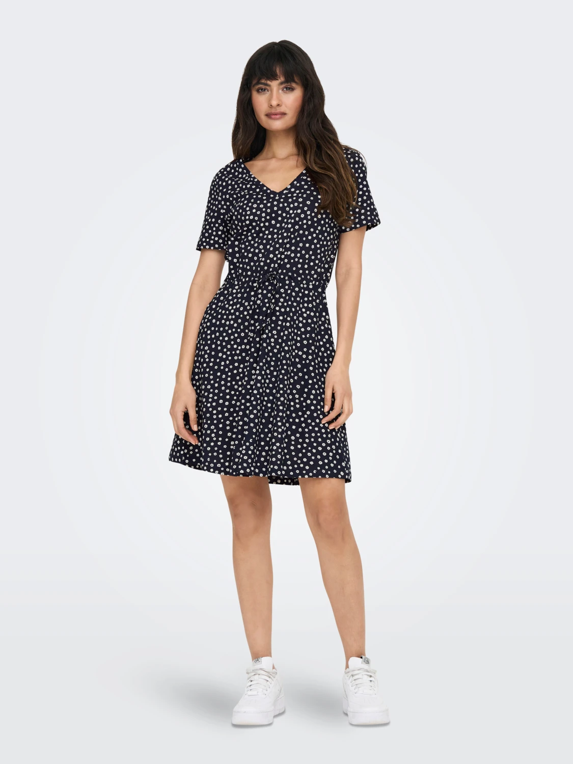 Сукня ONLMAY S/S V-NECK SHORT DRESS JRS NOOS 15286935-Night Sky-AOP:Lea flower ONLY Темно-синій L, фото №1