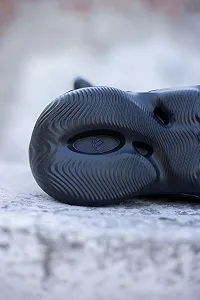 Кросівки Adidas Yeezy Foam Runner Black synthetic.ua - Фото 1