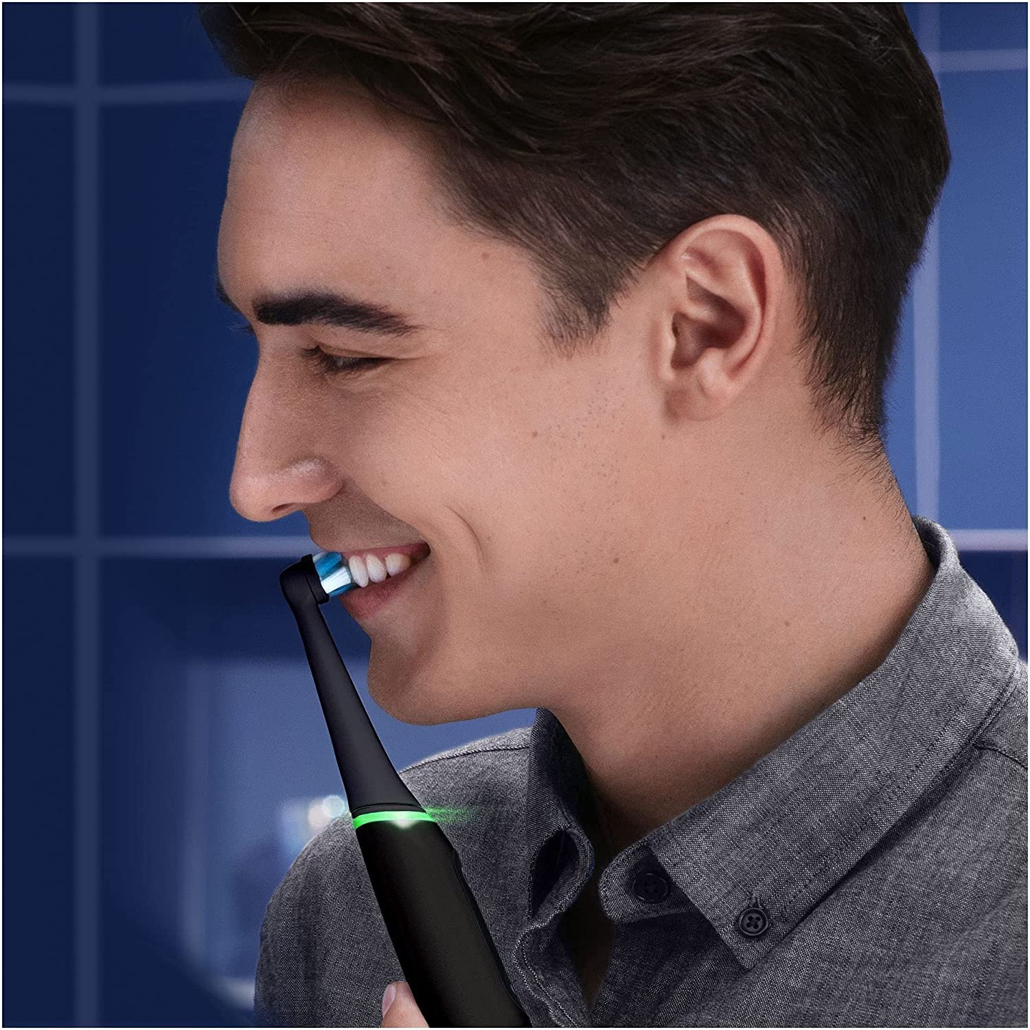 Зубна електрощітка Oral-B iO Series 6 Sensitive Edition Рожевий пісок та iO Series 6 Чорна лава, фото №7