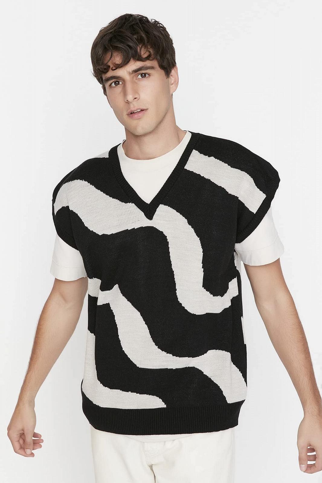 Чоловічий в'язаний светр з V-подібним вирізом Trendyol Standard Fitted, фото №2