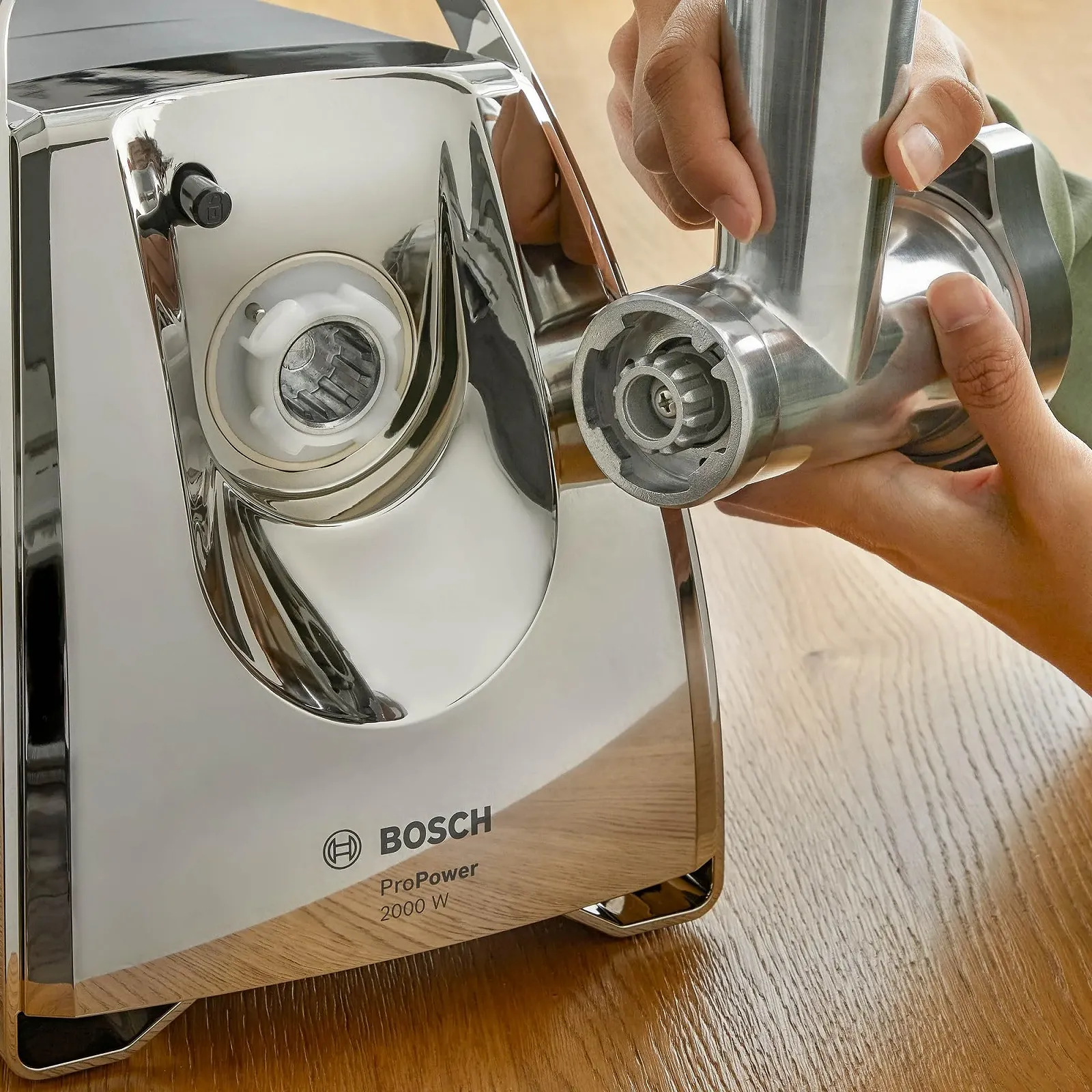 Мясорубка Bosch ProPower MFW67440 3,5 кг/мин пластик черный / серебристый, фото №5 Мясорубка Bosch ProPower MFW67440 3,5 кг/мин пластик черный / серебристый, фото №5