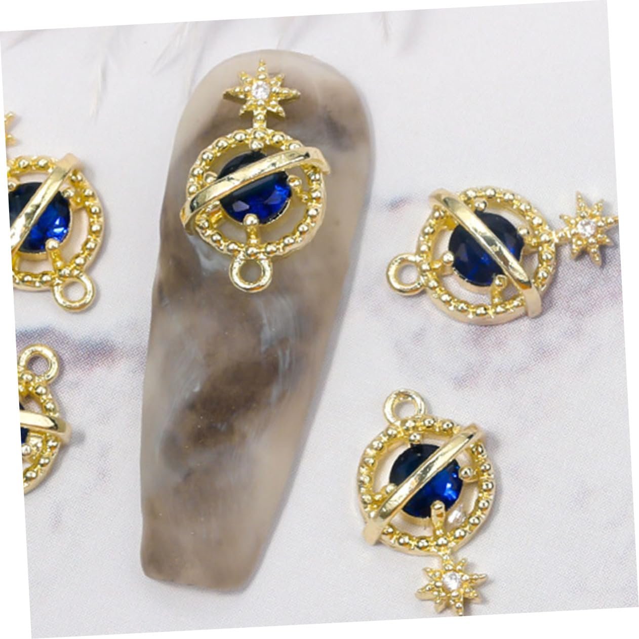 Плоский Ранец FRCOLOR Planet Zircon 6 шт. Украшения для маникюра, подвески для ногтей, 3D Легкий Роскошный сплав, фото №4 Плоский Ранец FRCOLOR Planet Zircon 6 шт. Украшения для маникюра, подвески для ногтей, 3D Легкий Роскошный сплав, фото №4