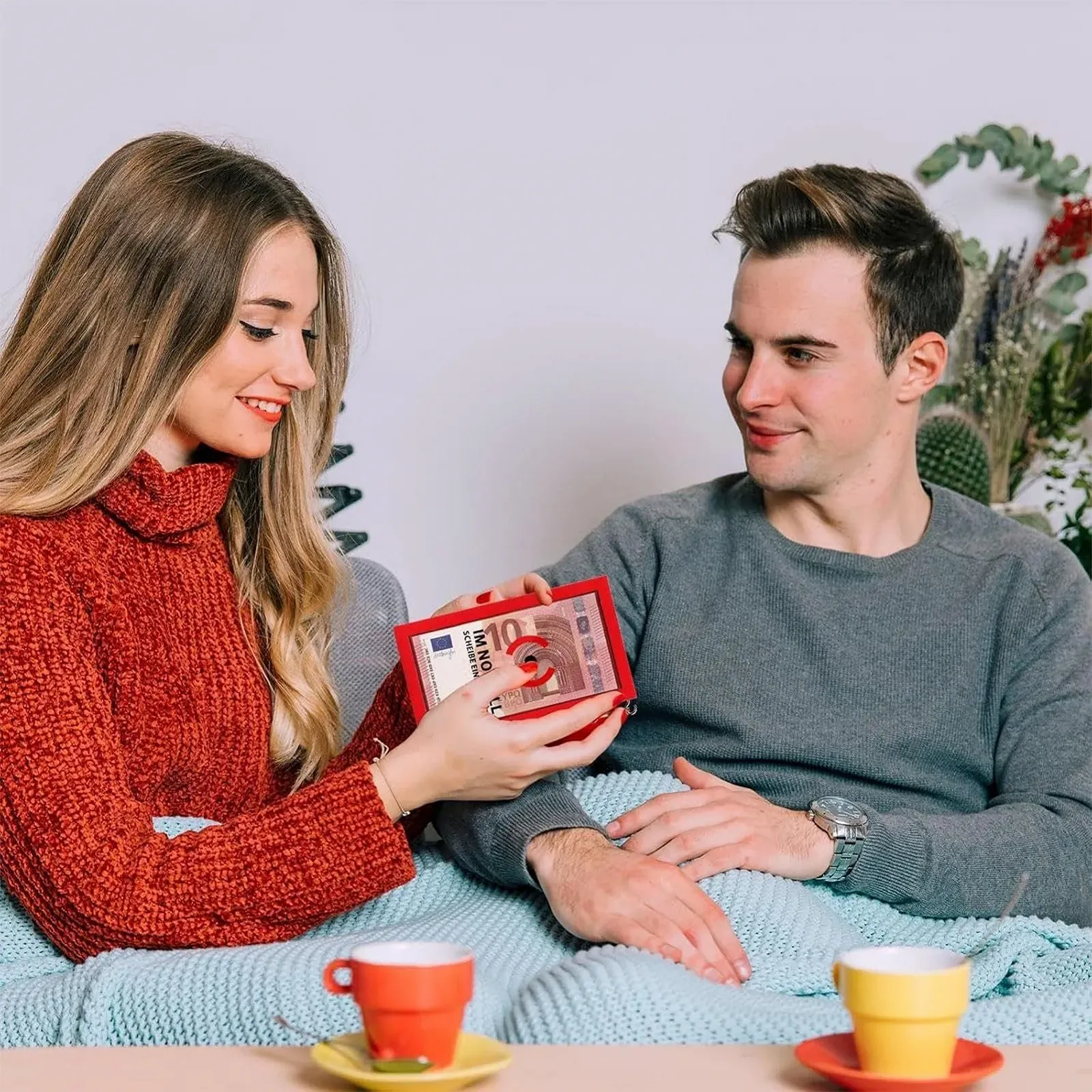 Скарбничка прозора червона з широким отвором для монет та дрібниць, фото №3