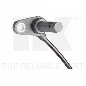 Датчик частоты вращения колеса NK 2933110 для MERCEDES-BENZ, передний мост слева synthetic.ua - Фото 1