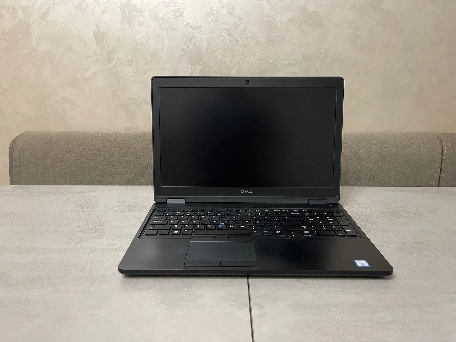 Ультрабук Dell Latitude 5590, 15,6" FHD IPS, i5-8350U, 16GB DDR4, 256GB SSD, фото №5 Ультрабук Dell Latitude 5590, 15,6" FHD IPS, i5-8350U, 16GB DDR4, 256GB SSD, фото №5