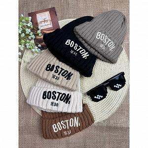 Дитяча весняна шапка з вишитим написом Boston 50-52 розмір - Фото 1