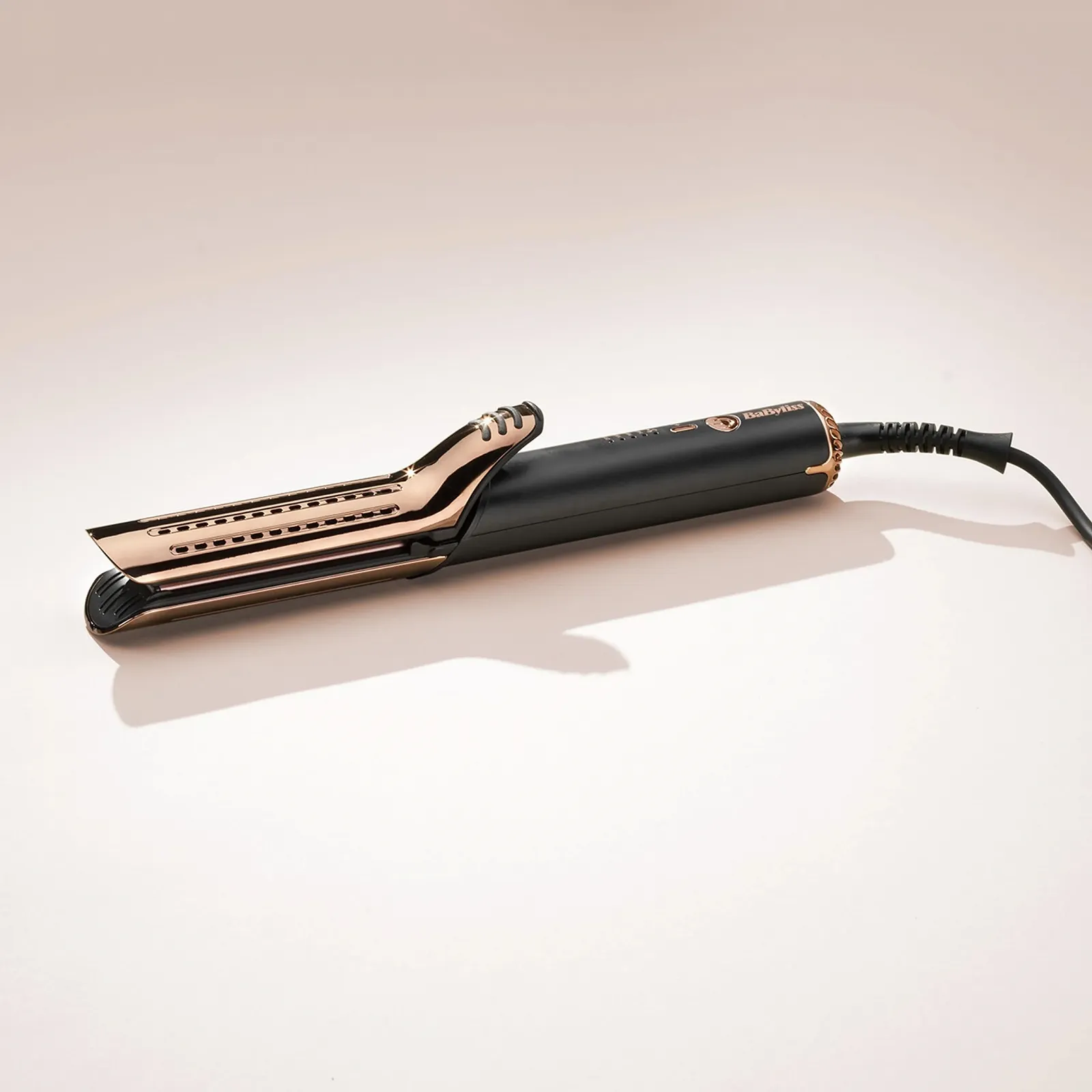 Стайлер для завивки BaByliss Curl Styler Lustre C115E титаново-керамический 38 мм с функцией охлаждения воздухом, фото №2 Стайлер для завивки BaByliss Curl Styler Lustre C115E титаново-керамический 38 мм с функцией охлаждения воздухом, фото №2