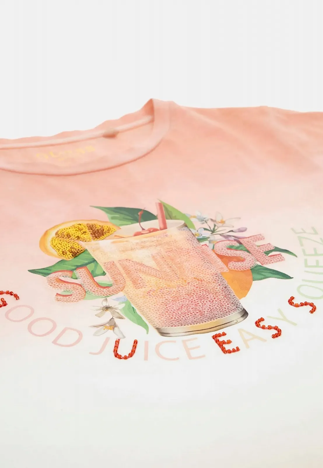 Жіноча футболка GUESS JEANS / Персиковий градієнт / Розмір S, фото №5 Жіноча футболка GUESS JEANS / Персиковий градієнт / Розмір S, фото №5