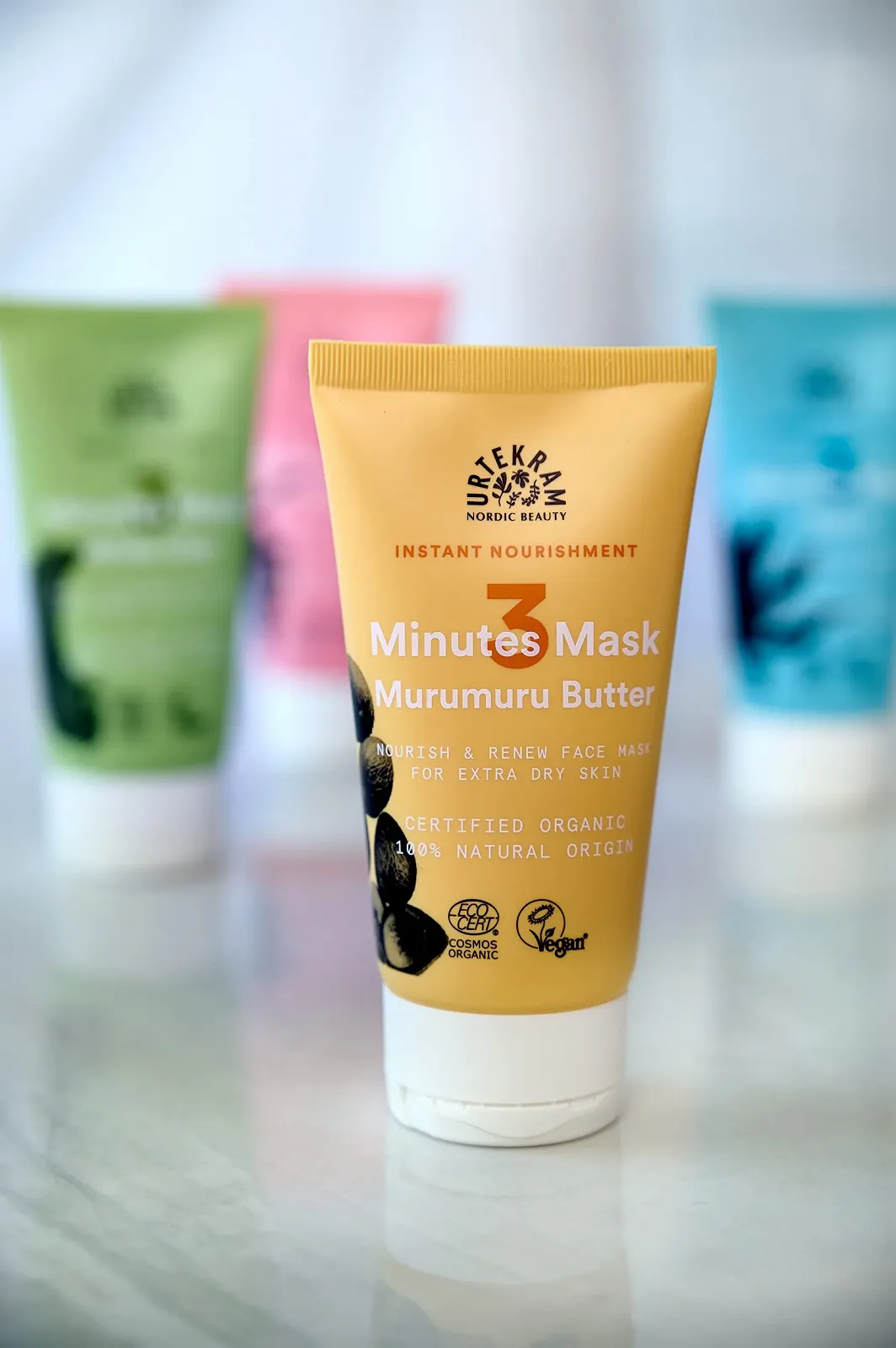 Маска для обличчя - 3 хвилини, миттєве живлення з маслом мурумуру, 75 мл, фото №2 Маска для обличчя - 3 хвилини, миттєве живлення з маслом мурумуру, 75 мл, фото №2