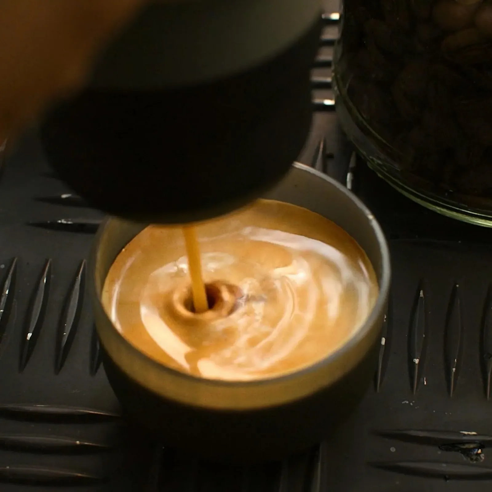 Еспресо-машина WACACO Minipresso GR2 для використання на відкритому повітрі, фото №5