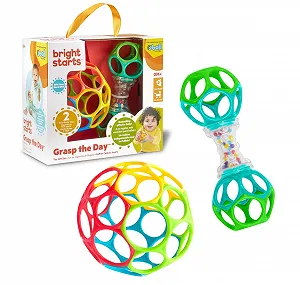 Набор игрушек Bright Starts Easy-Grasp Oball Bundle Gift Set - Grasp the Day, мяч и погремушка, 2 шт., без BPA, унисекс, для новорожденных+ - Фото 1