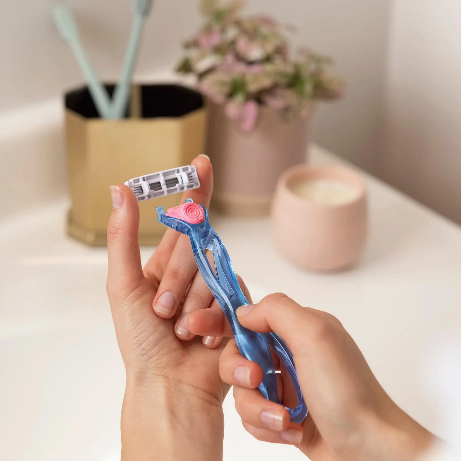 Сменные кассеты для женской бритвы BIC Click 3 Soleil Sensitive 8 шт., фото №6